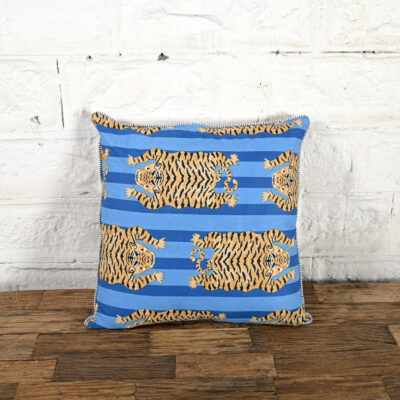 VIENNE Teal Jaguar Cushion